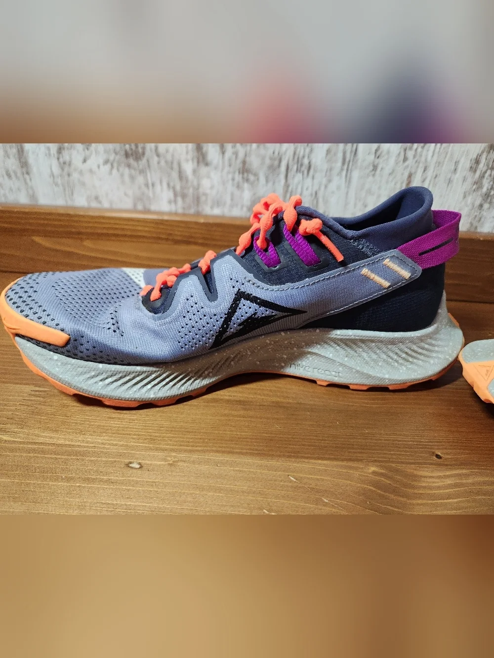 Nike Trail Women’s 9.5 Air Pegasus Running Shoes Gray Orange Caterpy Laces Nice!